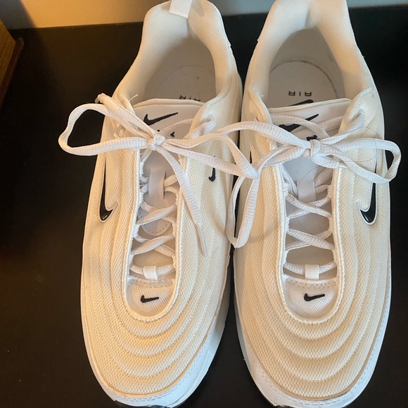 Nike Air Max Portal Sneaker - Picture 3 of 4